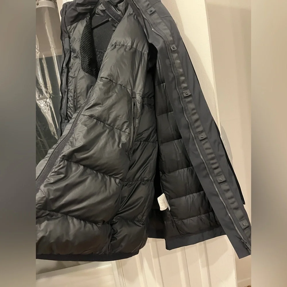 Lululemon Out In The Elements Parka